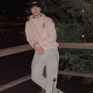 Meet your Posher, Vance